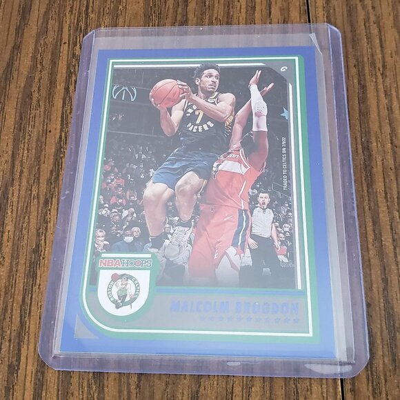 2022-23 NBA HOOPS Blue #54 Malcolm Brogdon Boston Celtics - Picture 2 of 4